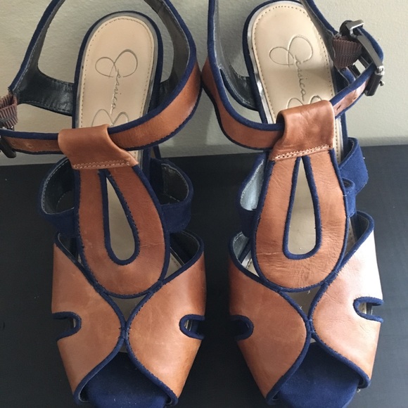 Sandals - Picture 3 of 4